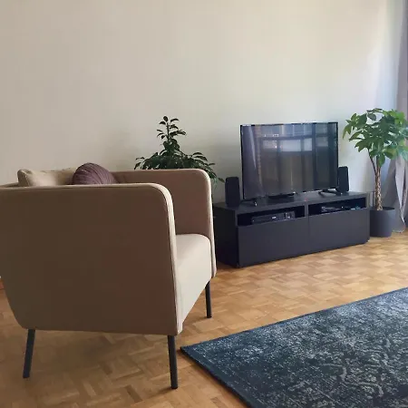 Apartman Rustig Met Zeezicht Dicht Bij Het Centrum