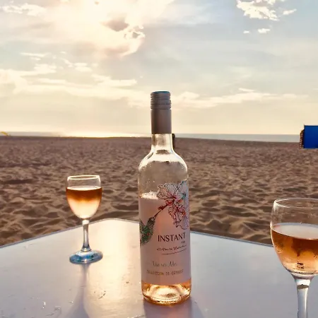 Apartman Rustig Met Zeezicht Dicht Bij Het Centrum