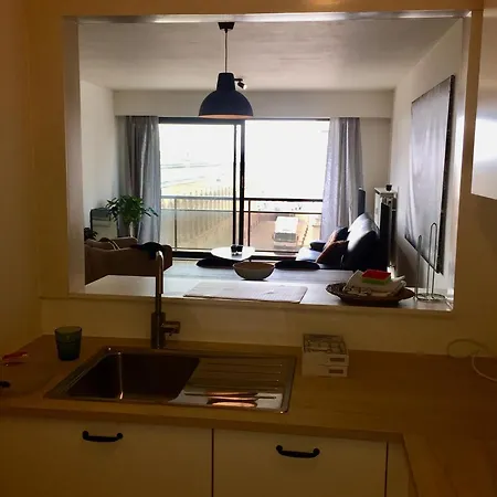 Rustig Met Zeezicht Dicht Bij Het Centrum Apartment
