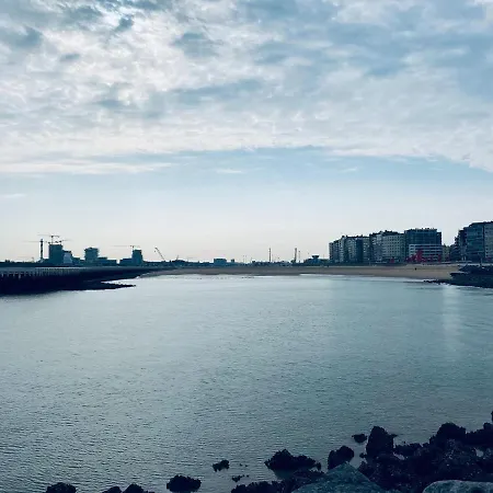 Lägenhet Rustig Met Zeezicht Dicht Bij Het Centrum Oostende