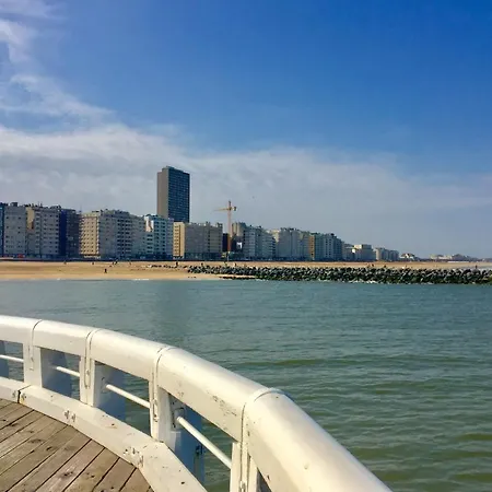 Apartman Rustig Met Zeezicht Dicht Bij Het Centrum