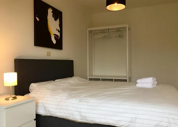 Rustig Met Zeezicht Dicht Bij Het Centrum Apartman